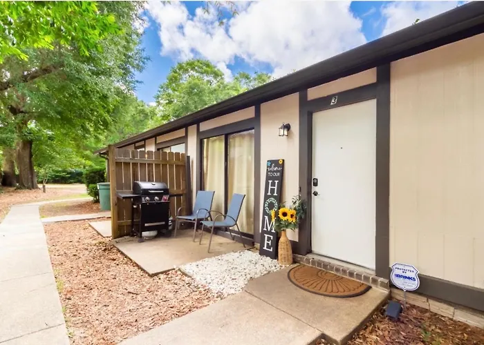 Apartment 22 Min To Beach-2 Bd Room-self Check In -sleep 6-bbq-wd *